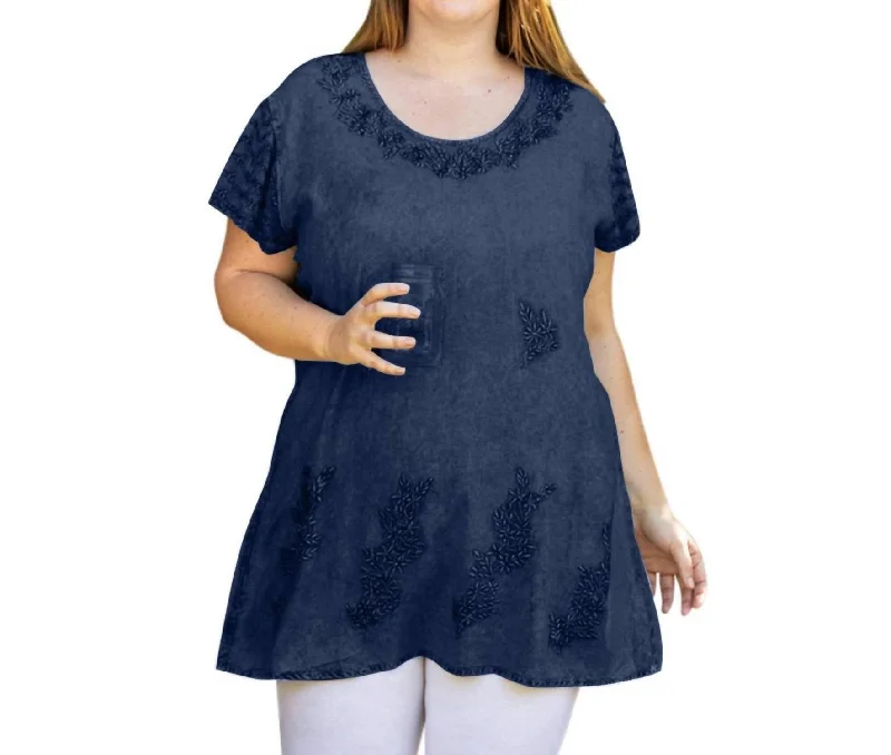 Brin Short Sleeve Chambray Tunic - Plus In Chambray Blue